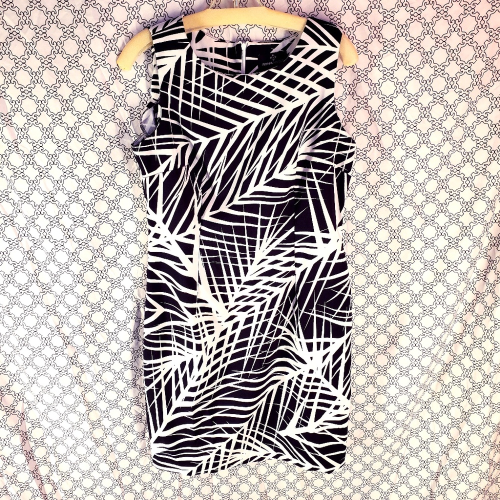 Black and white Sleeveless dress